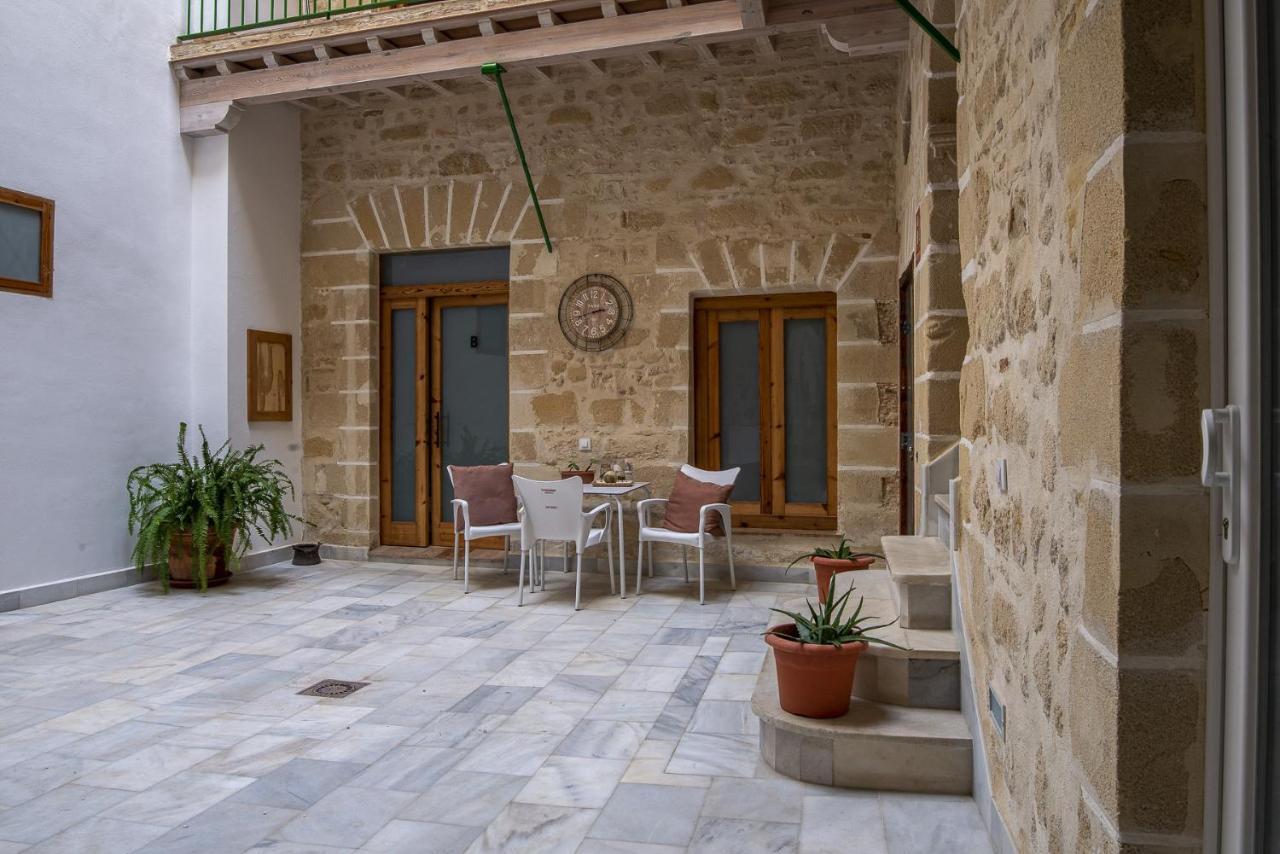 Palacio La Cruz Эль-Пуэрто-де-Санта-Мария Экстерьер фото