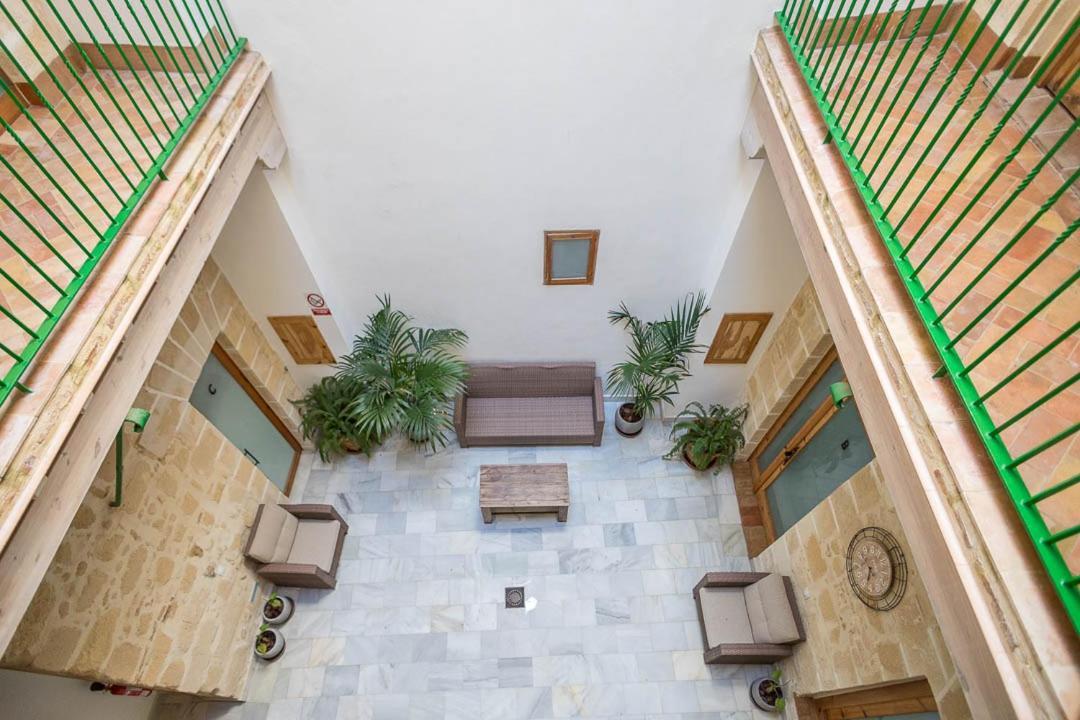 Palacio La Cruz Эль-Пуэрто-де-Санта-Мария Экстерьер фото